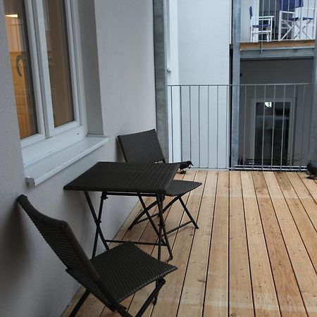 Moderne Stadtwohnung Mit Balkon Vienne Chambre photo